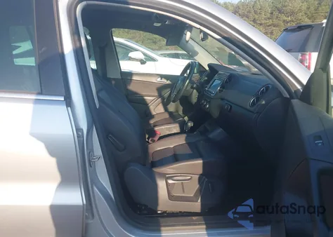 2017 Volkswagen Tiguan 2.0T Wolfsburg Edition из США, поврежденный, VIN WVGRV7AX8HW502689